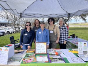 Master Gardeners at the plant clinic table